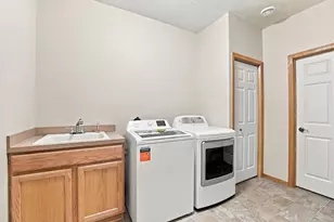 468 Hayes Dr, Hastings, MN 55033 - Photo 31