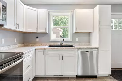 2104 1st Avenue NE, Austin, MN 55912 - Photo 3