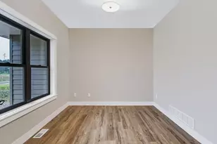 1189 60th St, Hudson, WI 54016 - Photo 5