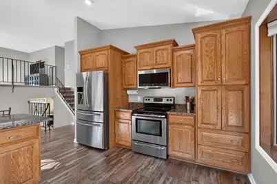 7471 Saratoga Drive, Chanhassen, MN 55317 - Photo 7