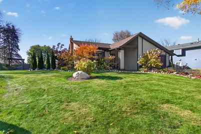 7471 Saratoga Drive, Chanhassen, MN 55317 - Photo 23
