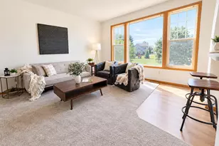 12141 85th Pl N, Maple Grove, MN 55369 - Photo 5