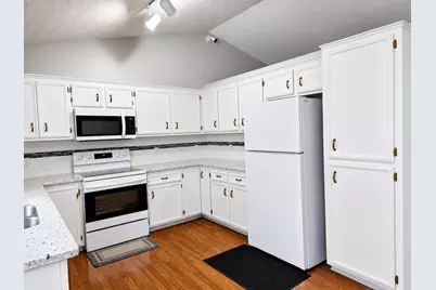7005 Jocelyn Avenue S, Cottage Grove, MN 55016 - Photo 5