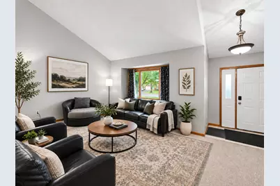 7005 Jocelyn Avenue S, Cottage Grove, MN 55016 - Photo 3