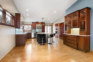 400 Oakland Pl NE, Austin, MN 55912 - Photo 17