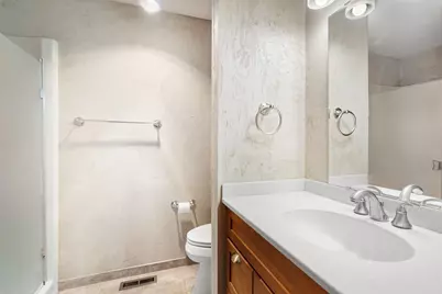 400 Oakland Place NE #9, Austin, MN 55912 - Photo 29