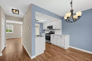 7509 Whitney Dr, Apple Valley, MN 55124 - Photo 7