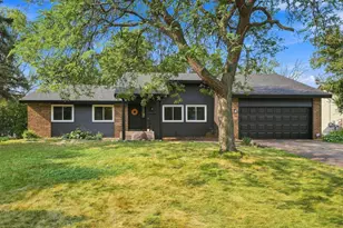 6649 Buckingham Rd, Woodbury, MN 55125 - Photo 1