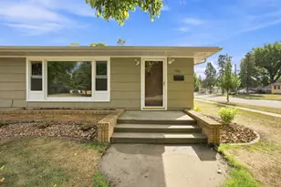 1520 3rd St S, Moorhead, MN 56560 - Photo 3