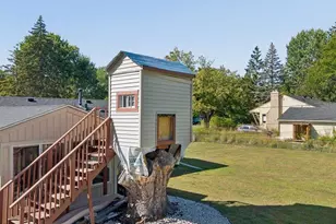 8635 Colfax Ave S, Bloomington, MN 55420 - Photo 29