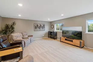 15135 Emory Cir, Apple Valley, MN 55124 - Photo 5