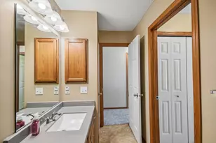 1602 Woodlynn Ave, Maplewood, MN 55109 - Photo 19