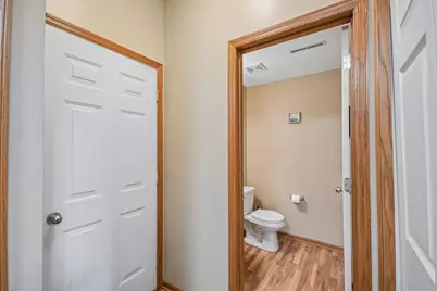 1602 Woodlynn Avenue #2, Maplewood, MN 55109 - Photo 9