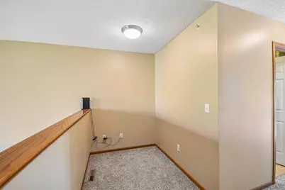 1602 Woodlynn Avenue #2, Maplewood, MN 55109 - Photo 11