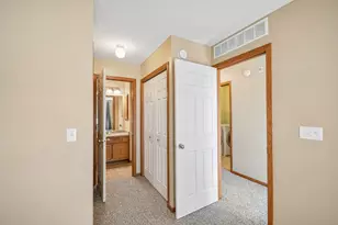 1602 Woodlynn Ave, Maplewood, MN 55109 - Photo 17