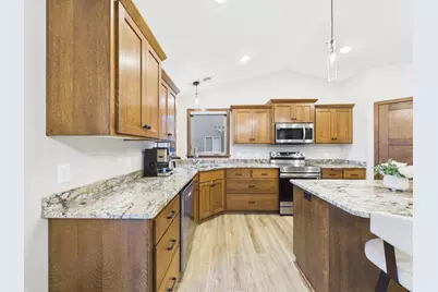 214 Woolgrass Way, Avon, MN 56310 - Photo 7