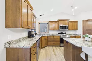 214 Woolgrass Wy, Avon, MN 56310 - Photo 7