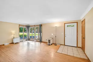 906 N Cascade St, Osceola, WI 54020 - Photo 7