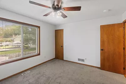 9337 Jeffery Court S, Cottage Grove, MN 55016 - Photo 21
