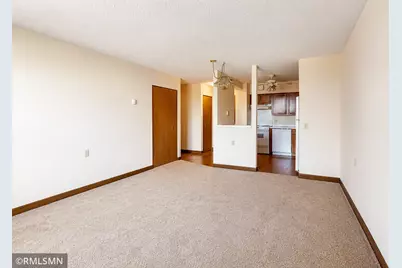 7600 Golden Valley Road #304, Golden Valley, MN 55427 - Photo 3