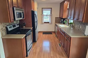 5401 Dupont Ave N, Brooklyn Center, MN 55430 - Photo 9