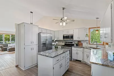 6300 91st Trail N, Brooklyn Park, MN 55445 - Photo 9
