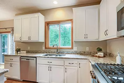 924 36th Street W, Hastings, MN 55033 - Photo 9