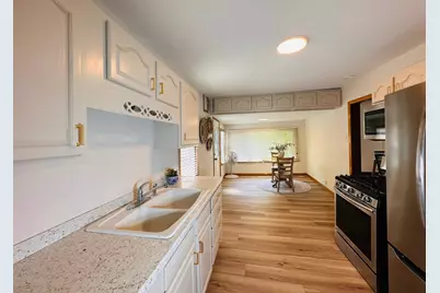 418 Belvidere Street E, Saint Paul, MN 55107 - Photo 13