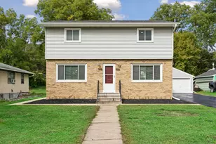 421/423 Nevada Ave E, Saint Paul, MN 55101 - Photo 1