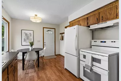 421/423 Nevada Avenue E, Saint Paul, MN 55101 - Photo 11