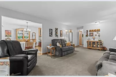 326 5th Street SW, Eyota, MN 55934 - Photo 9