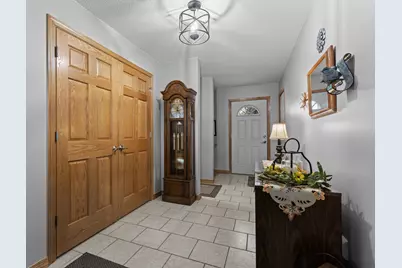 326 5th Street SW, Eyota, MN 55934 - Photo 3