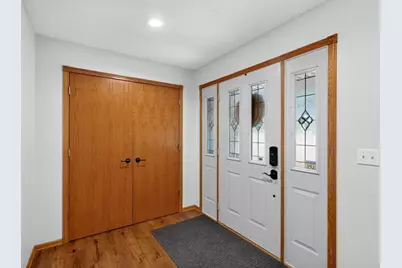 1419 Glendale Hills Drive NE, Rochester, MN 55906 - Photo 3