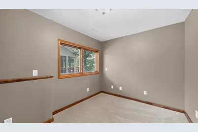 1419 Glendale Hills Drive NE, Rochester, MN 55906 - Photo 31
