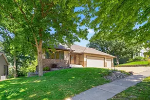 1419 Glendale Hills Dr NE, Rochester, MN 55906 - Photo 1