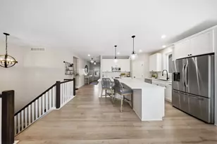 1584 Southpoint Dr, Hudson, WI 54016 - Photo 3