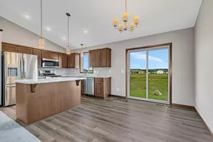 110 Woolgrass Wy, Avon, MN 56310 - Photo 7
