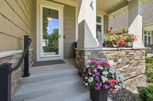 8752 Lake Riley Dr, Chanhassen, MN 55317 - Photo 5