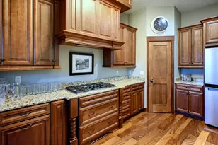 8752 Lake Riley Dr, Chanhassen, MN 55317 - Photo 45