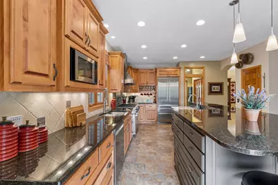 16917 73rd Place N, Maple Grove, MN 55311 - Photo 9