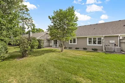 5611 Dunlap Avenue N, Shoreview, MN 55126 - Photo 29