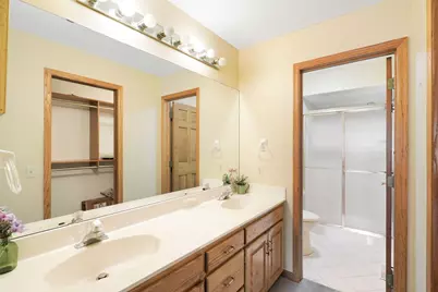 5611 Dunlap Avenue N, Shoreview, MN 55126 - Photo 23