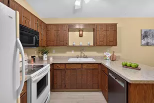 403 98th Ave NE, Blaine, MN 55434 - Photo 9