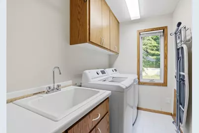9409 Yukon Avenue S, Bloomington, MN 55438 - Photo 45