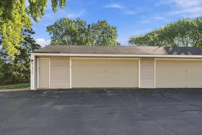 7525 Whitney Drive, Apple Valley, MN 55124 - Photo 3