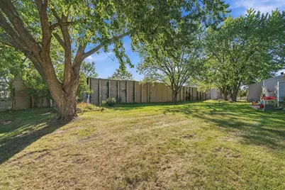 7525 Whitney Drive, Apple Valley, MN 55124 - Photo 21