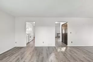 7525 Whitney Dr, Apple Valley, MN 55124 - Photo 13