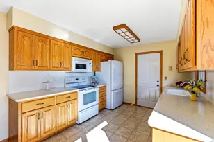 8419 Ivywood Ave S, Cottage Grove, MN 55016 - Photo 11