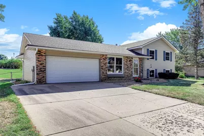 8419 Ivywood Avenue S, Cottage Grove, MN 55016 - Photo 1