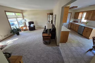 8419 Ivywood Ave S, Cottage Grove, MN 55016 - Photo 19